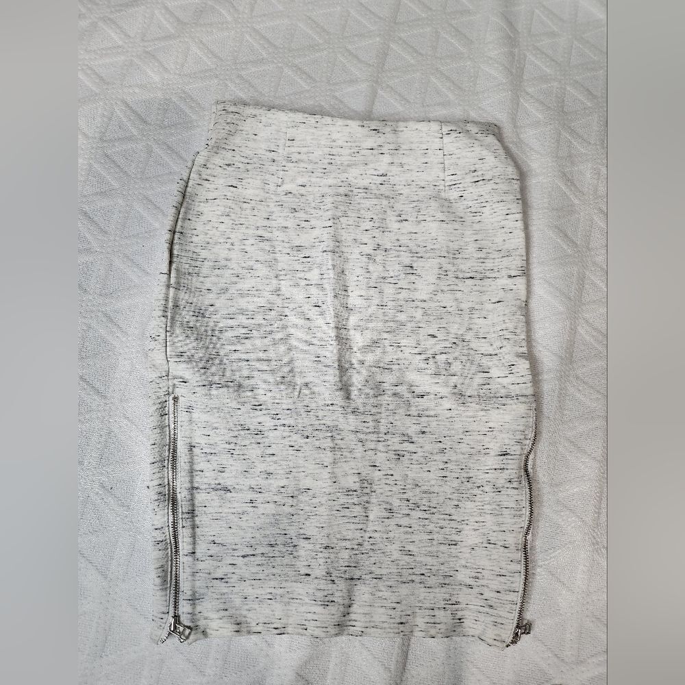 Wilfred gray pencil skirt